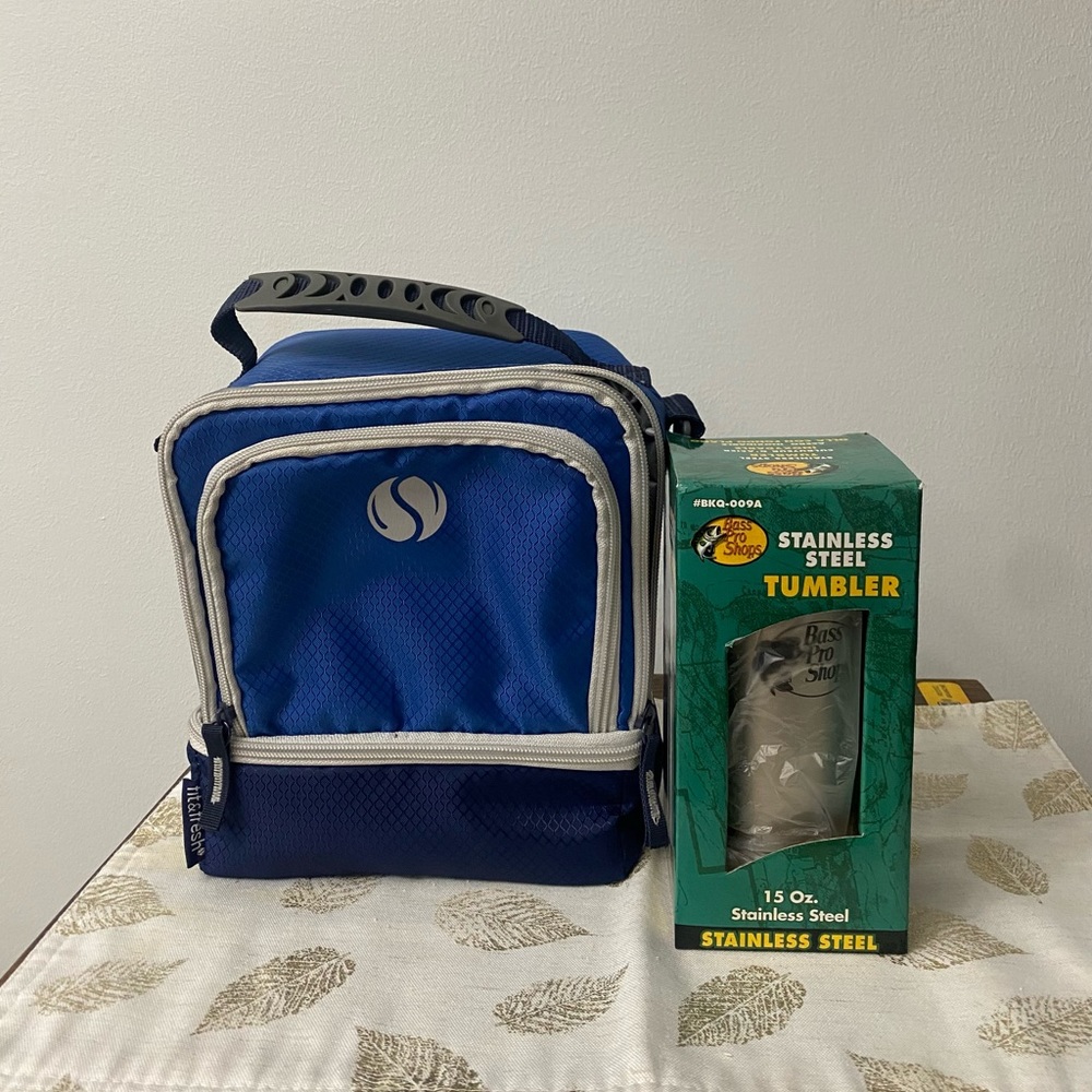 Tumbler and lunch 🥪 bag both new